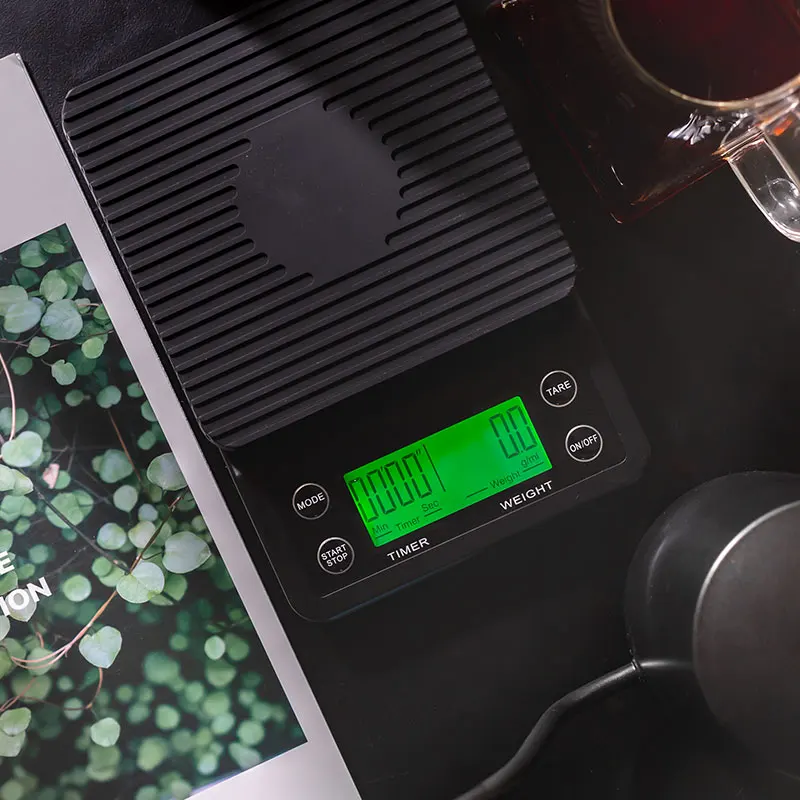 ニトリ計量器とコーヒーの精度をどう選ぶ？プロフェッショナルなコーヒーづくりに欠かせない「電子スケール」の真実