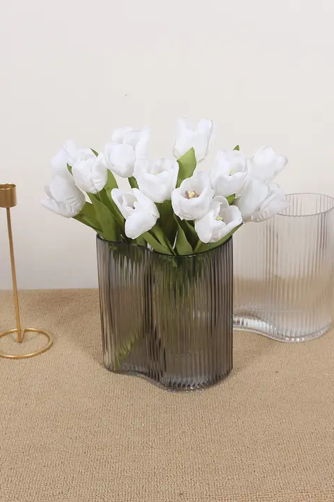 水洗い可能なチューリップの造花【フォトプロップス・インテリア装飾用・テーブルフラワー】