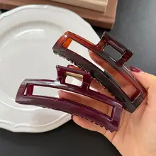 モランディカラーの大きな樹脂製スクエアヘアクリップ【空いているデザイン・お団子ヘア用】