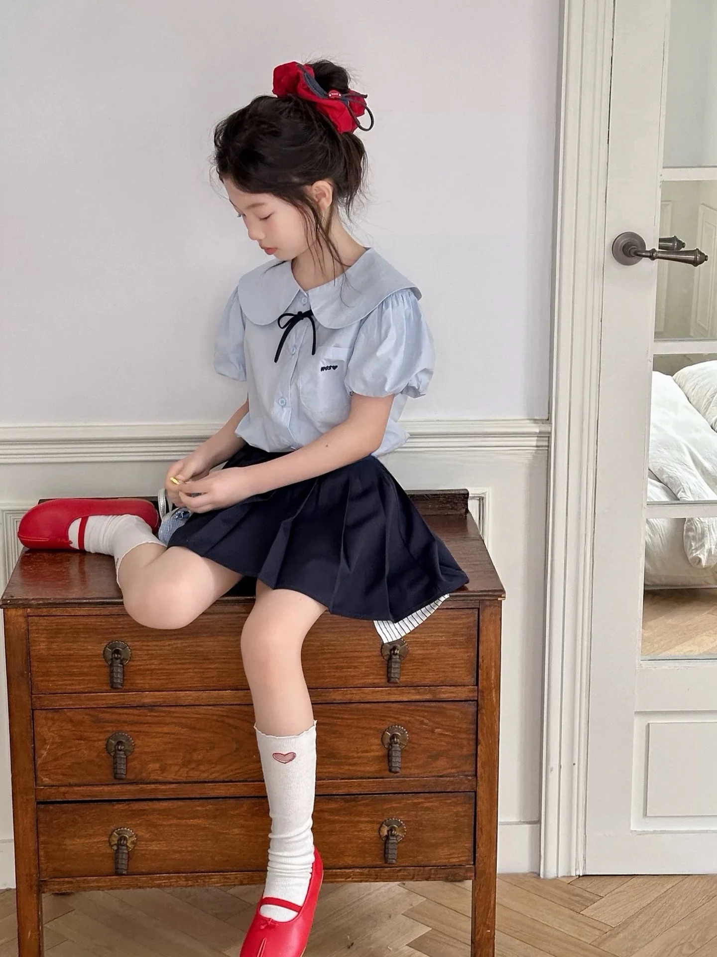小学6年生女子が欲しいものランキ ング：学院風JK制服（夏用セットアップ）