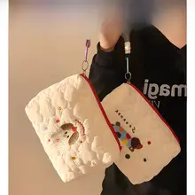 可愛い犬刺繍デザインの大容量ポーチ【学生用・携帯便利】