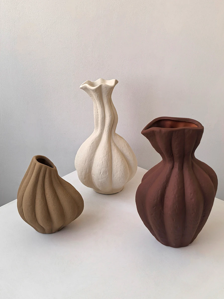 韓国インテリアを再現｜カフェ風部屋の作り方　花瓶選びの完全ガイド