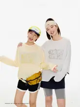 軽量で通気性抜群なサマーUVカット長袖Tシャツ【女性用・ヨガ・運動用】