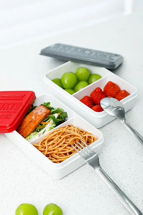日本製 お弁当箱【仕切り付き・電子レンジ対応・持ち運び便利】