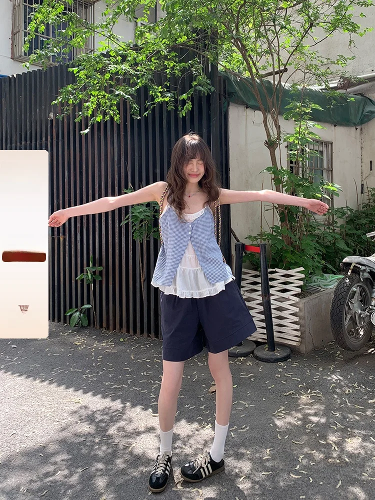 感のある深い青のショートパンツを選ぶべき理由は？