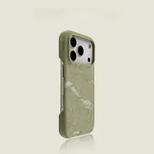 抹茶グリーンのベルベットiPhoneケース【高級感・個性的なデザイン・適用機種多数】