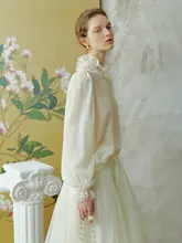 フレンチスタイルのレトロロマンティックレーストリムベルベットブラウス【春用・女性用・2色展開】