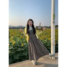 華やかなフラワープリントの韓国風キャミソールワンピース【ウエストタック・中丈】