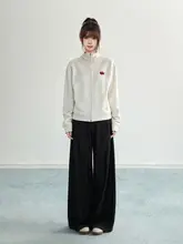 刺繍入りフード付きグレーライトウェイトジャケット【女性用・短丈・立ち襟・フロントファスナー】