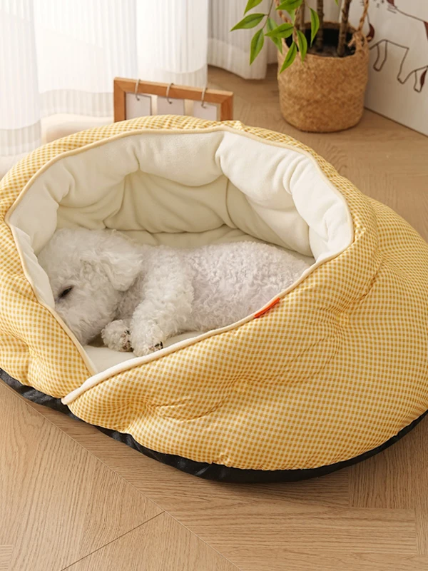 チェック柄のペットベッド【オーバル型・季節を問わず・あたたかい・厚手】：小型犬向けの保暖型ベッドの実用性とサイズ選定ガイド