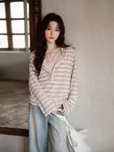 独特なデザインのピンクストライプ長袖Tシャツ【春用・韓国風・小柄向け】