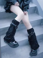 独自デザインのハンドメイド黒穴あきレッグリング【レッグカバー・ダークカルチャー】