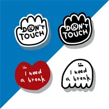 シンプルな黒白デザインの伸縮式スマホスタンド【アクリル素材】