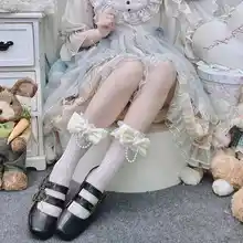 ロリータ風 レース付きバラ柄ソックス【甘い少女向け・パールチェーン・リボン装飾・透かしデザイン】