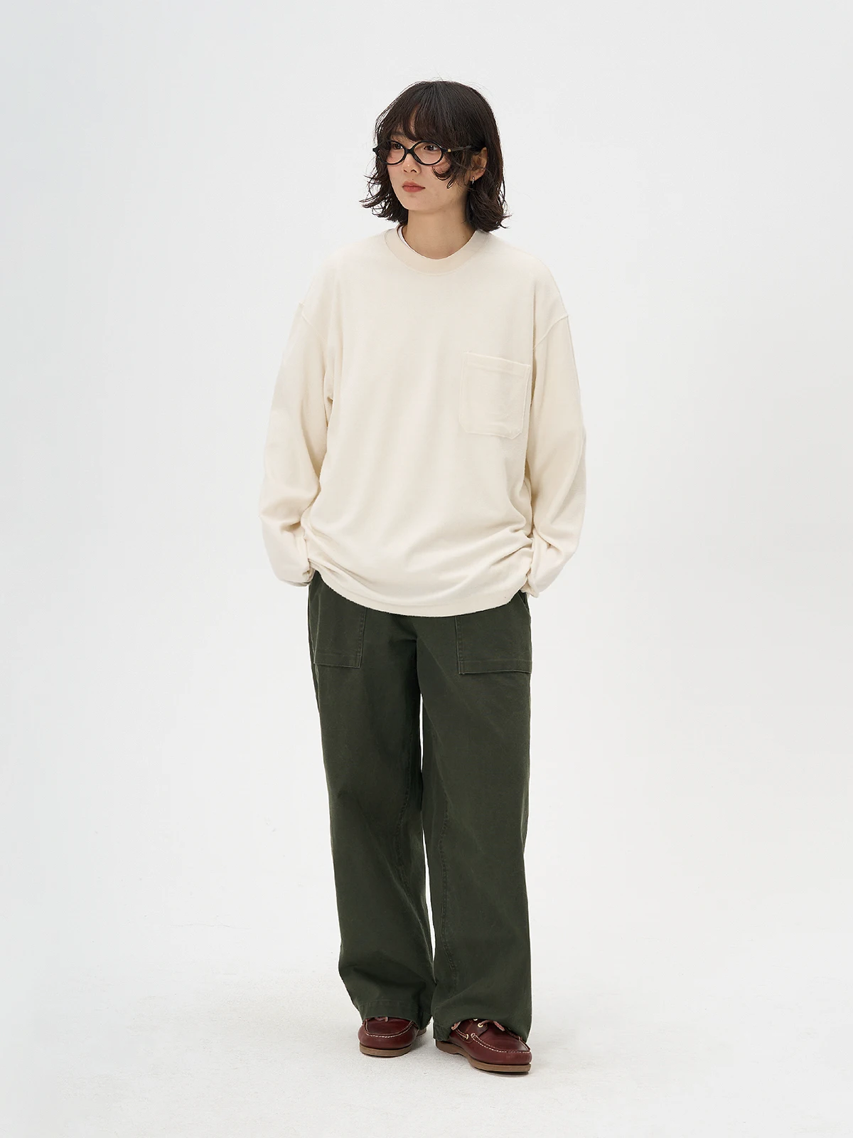 カーゴパンツ メンズ コーデ 完全ガイド｜ルーズフィット・酵洗デザインで失敗しない着こなし