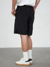 黒色のウエストゴム機能性ストレートパンツ【防水・光沢感・サイドスリット】