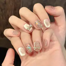 ドット柄のキャットアイデザイン 蝶結びつきマニキュア【ハンドメイド・短丈・美白効果】