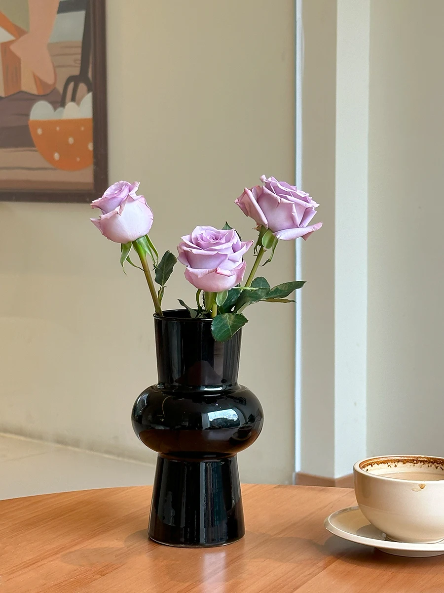 クリエイティブなガラス花瓶：floating vase ripple と glass vase の機能的比較と実用シーン