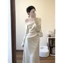 エレガントな白色のロングアセテートサテンスカート【夏用・Aラインデザイン】