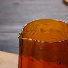 耐熱ガラス製 コーヒーラテ用カップ【琥珀色・注ぎ口付き】