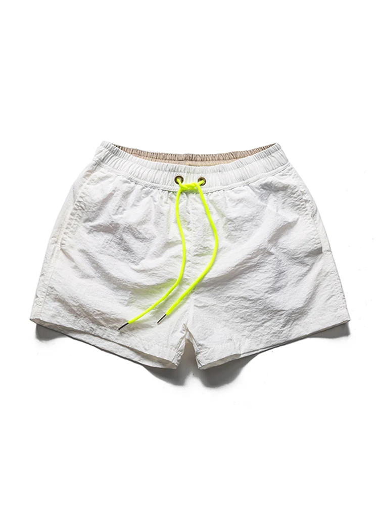 夏用薄手アイスシルク速乾ショートパンツ：通気性とカジュアルスタイルの実用性を検証