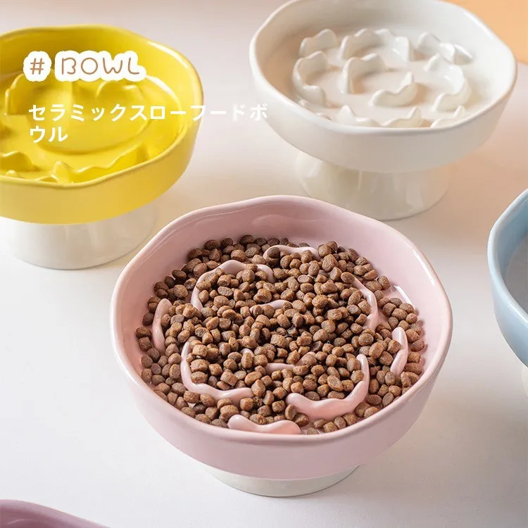 お椀型ボウルの実用性：セラミックハイネックネックプロテクター猫用ボウルの使い方と特性