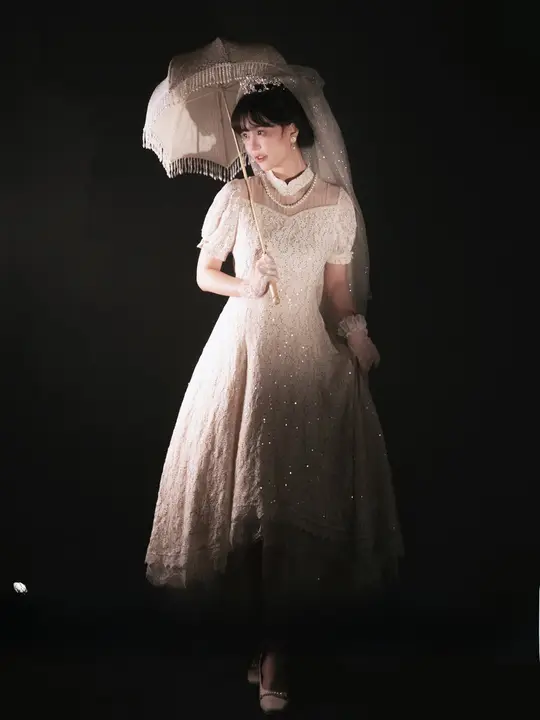 民国風レースカラー付きドレス【夏用・収腰デザイン】