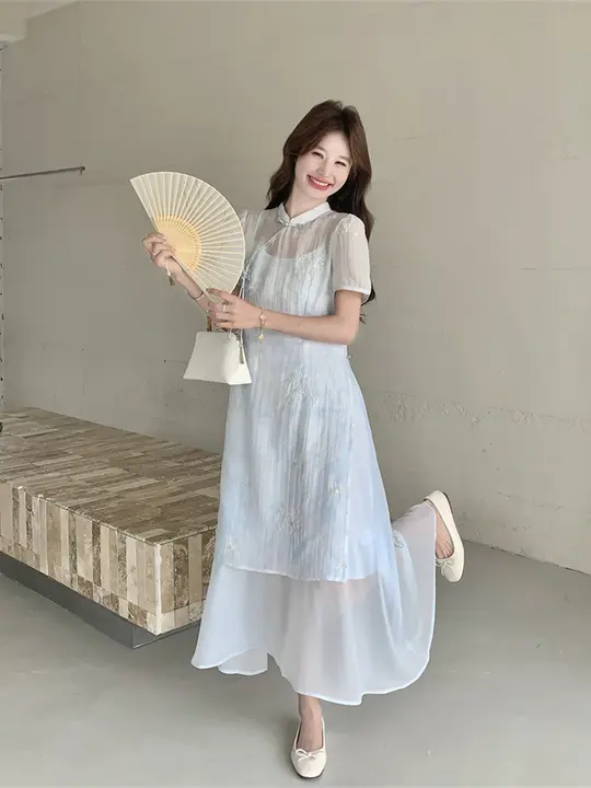 柔らかな霧の青 中華風刺繍チーパオ風ワンピース【カーディガン付き・キャミソール・夏用】（セットアップ対応）