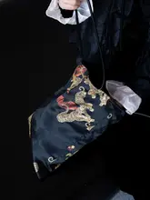 FloatingMelody ブラックゴールド福虎デザイン ショルダーバッグ【オリジナル布製】