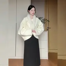 秋冬用の毛襟カーディガン【ゆったりシルエット・白のニット・フレアスカート付き】（セットア ップ対応）