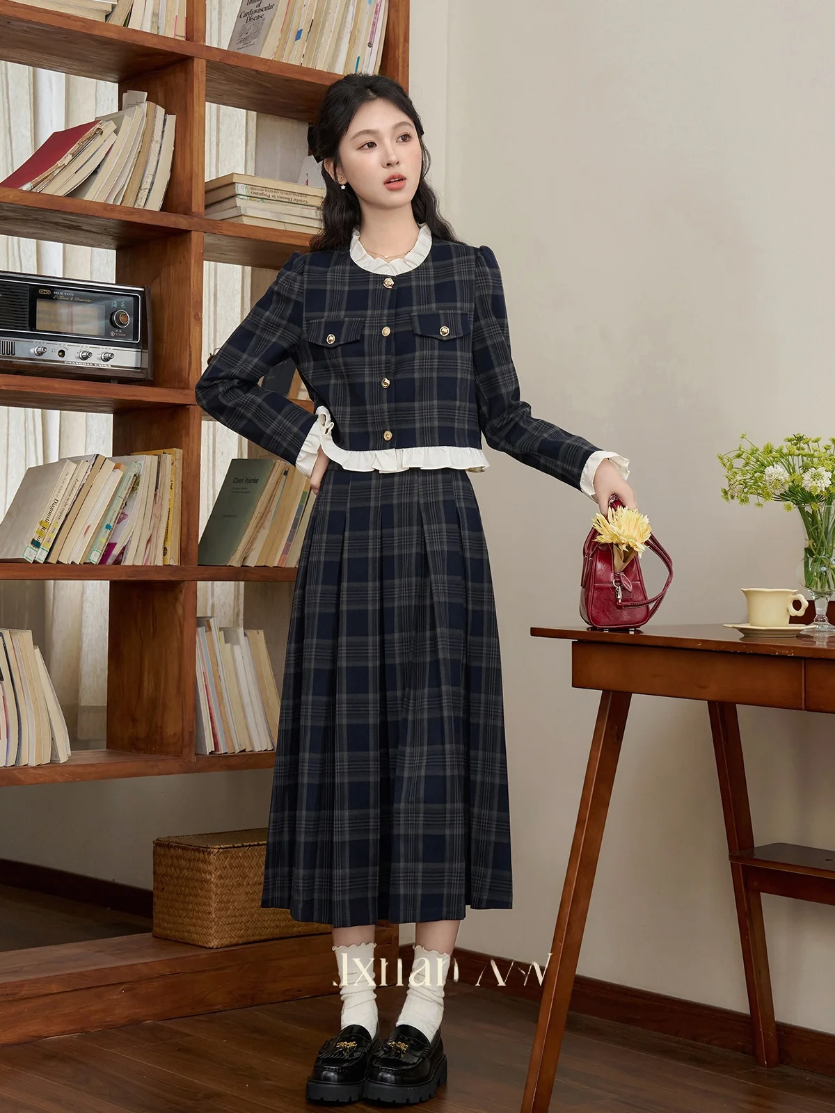 10月23度に着る服装の選び方で迷うなら、このレトロ風2点セットが救う