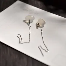 925銀製 耳線【白玉髓・立体餃子デザイン・シンプル・小型】