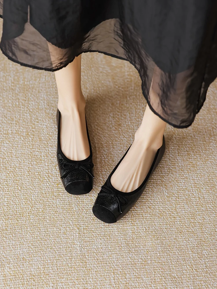 きれいめフラットシューズは、本当に歩きやすいのか？