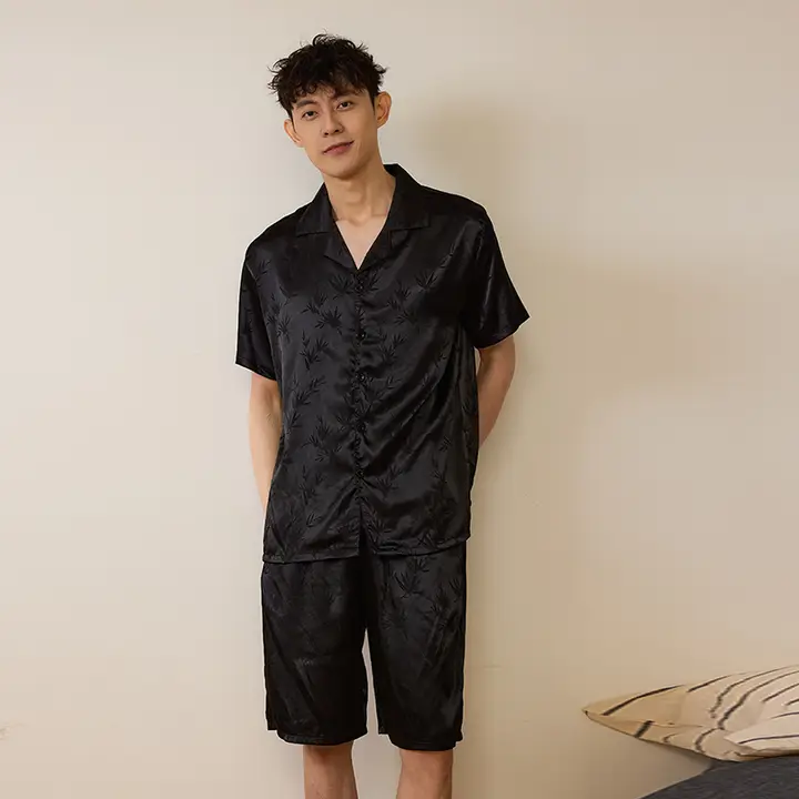涼感アイスシルクパジャマ【男性用・開襟・短袖・ショートパンツ・シンプル高級】（セットアップ対応）