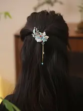 精巧なデザインの中式ヘアクリップ【ブルーの蓮の花・サイドクリップ・着物アクセサリー】