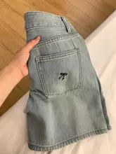 リボン刺繍デニムショートパンツ【ハイウエスト・ストレートレッグ・女性用】
