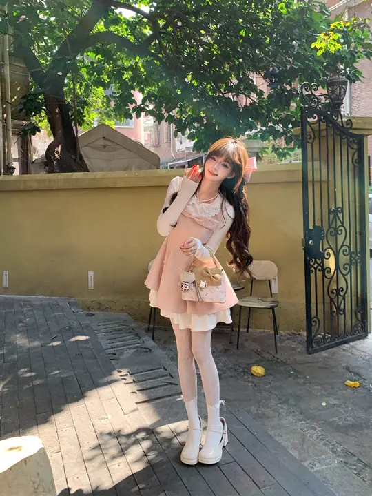 フリルデザインのピンクワンピース【スイートスタイル・春夏用・ウエストシェイプ】