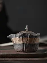 菩提手抓壶小号の蓋付き茶碗【鎏金鉄釉】