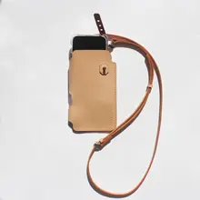 本革製 ショルダースマホポーチ【調節可能・折りたたみ式・ユニセックス】