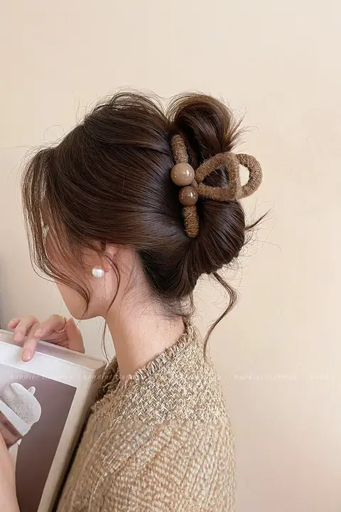 ヴィンテージ風ファーサークルヘアクリップ【大サイズ・シャーククリップ・ボリュームアップ】