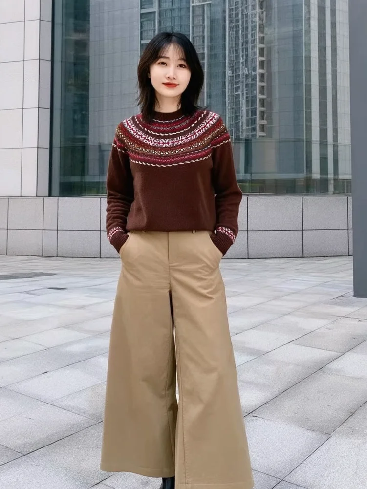 大人可愛い服 40代コーデの完全ガイド｜アシンメトリーデザインシャツで自然な個性を演出
