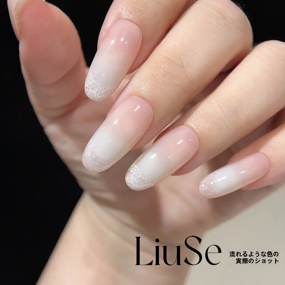 流行色のロングラベンダーグラデーションネイル：夏にふさわしいフレンチスタイルのデザインと実用性