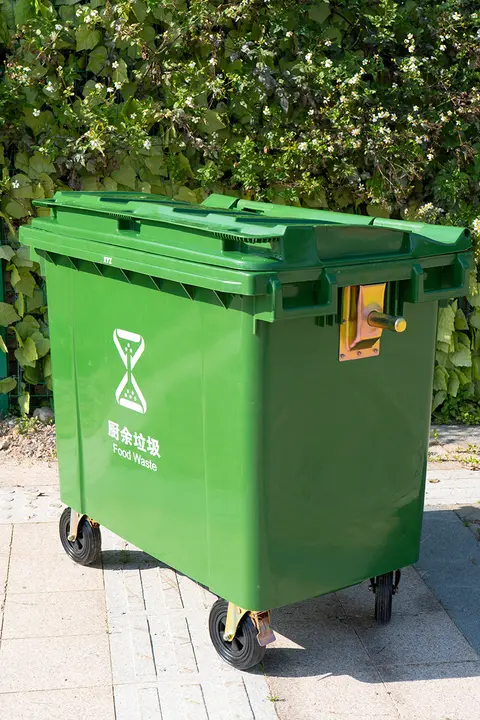 大容量ゴミ桶【屋外用・プラスチック製・大型・牽引式対応】