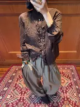 木耳縁デザインの透かし柄女性用ブラウス【春夏用・ファッションアイテム】
