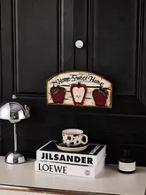 手描き風の無垢材製アップルデザインウェルカムプレート【壁掛け用・玄関用】