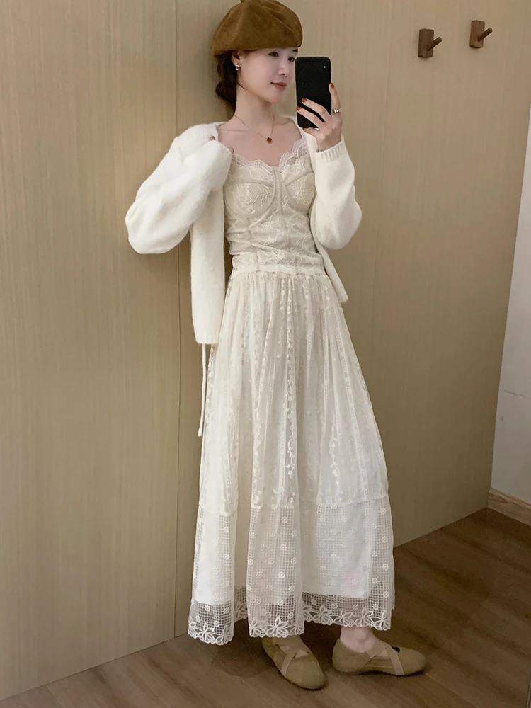 40代の服で悩むなら、内搭にぴったりなレーススリーブレストップはどこで買うべき？