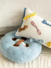 可愛いデザインの異形抱き枕【リビング・ベッドルーム用・子供向け】