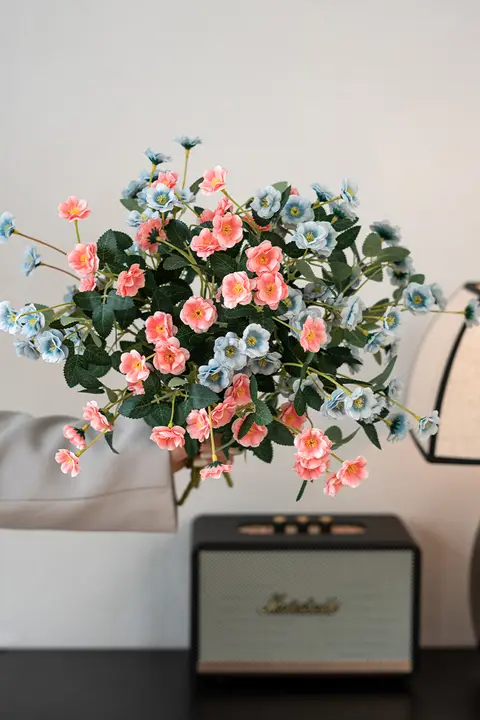 インス風 小さなバラの造花ブーケ【装飾用・リビング・テーブル用】