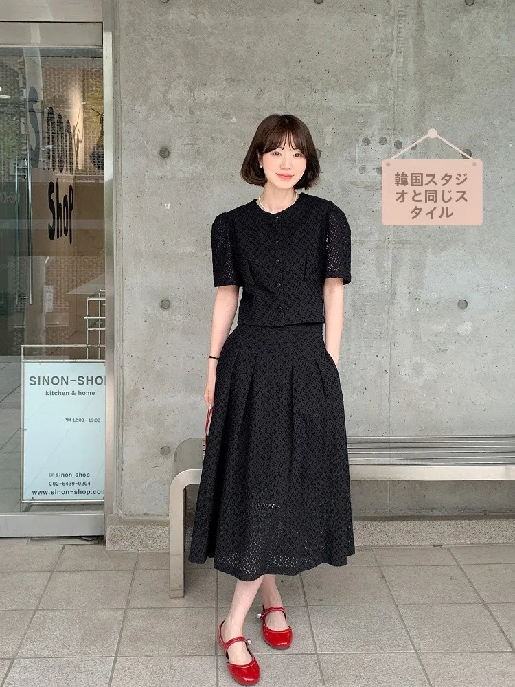きれいめニットセットアップは、本当にシンプルなアイテムで決めるべき？
