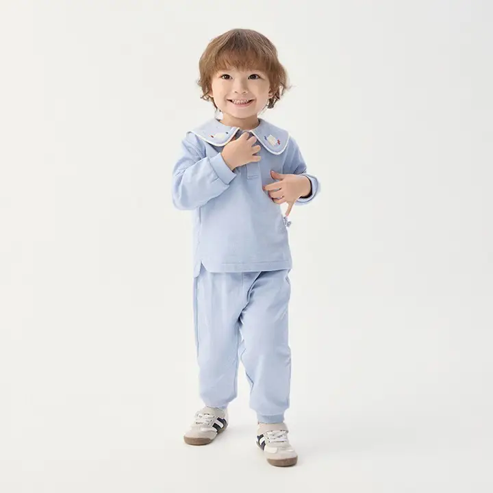 冬用長袖トップスとパンツ【男の子用・おしゃれなデザイン・極上の柔らかさ】（セットアップ対応）